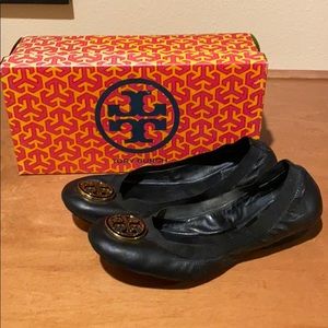 Tory Burch Caroline flats